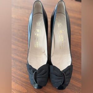 Vintage Bruno Magli Leather Pumps with Bows